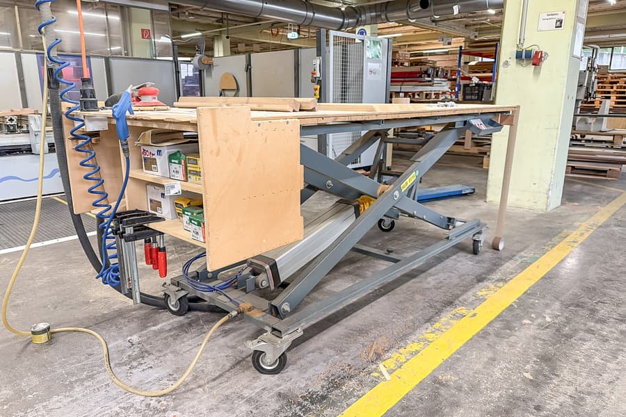 Pneumatischer Scherenhubtisch IPEA 150